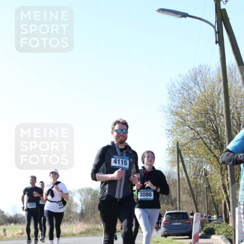 06.04.2025 - 44. Internationalen Wilhelmsburger Insellauf Jannik Wohlers http://msf.ph/oto/7622878 06.04.2025 10:24:17 Laufen 4078, 40, 4115, 3086, 1448, 31, 6523 meine-sportfotos.de