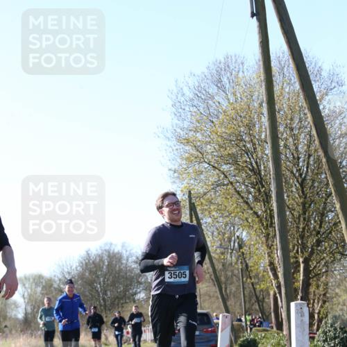 06.04.2025 - 44. Internationalen Wilhelmsburger Insellauf Jannik Wohlers http://msf.ph/oto/7622893 06.04.2025 10:24:21 Laufen 3505 meine-sportfotos.de