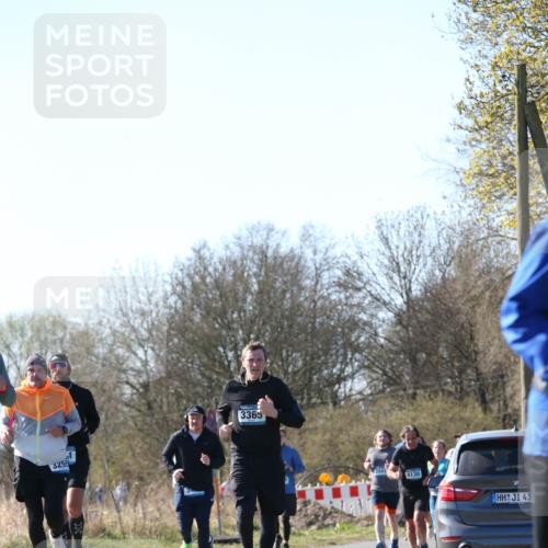 06.04.2025 - 44. Internationalen Wilhelmsburger Insellauf Jannik Wohlers http://msf.ph/oto/7622900 06.04.2025 10:24:26 Laufen 3255, 1, 3, 3365, 4130, 43 meine-sportfotos.de