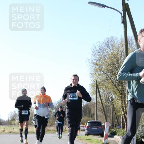 06.04.2025 - 44. Internationalen Wilhelmsburger Insellauf Jannik Wohlers http://msf.ph/oto/7622913 06.04.2025 10:24:31 Laufen 4241, 3255, 3365, 31, 4323 meine-sportfotos.de