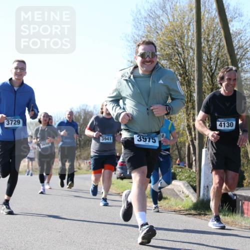 06.04.2025 - 44. Internationalen Wilhelmsburger Insellauf Jannik Wohlers http://msf.ph/oto/7622929 06.04.2025 10:24:39 Laufen 3729, 3650, 3941, 3975, 8, 4130 meine-sportfotos.de
