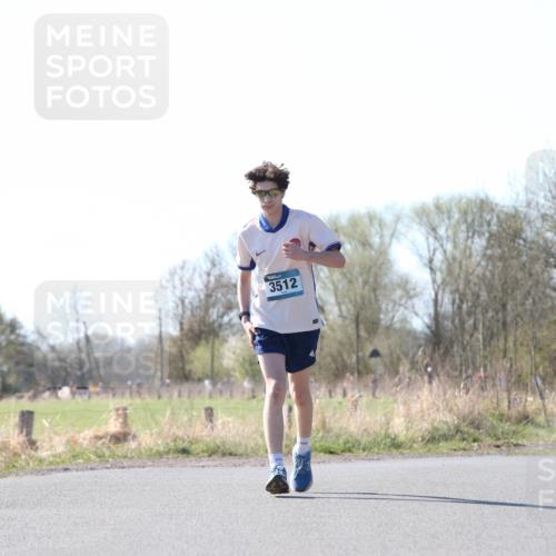 06.04.2025 - 44. Internationalen Wilhelmsburger Insellauf Jannik Wohlers http://msf.ph/oto/7622943 06.04.2025 10:24:44 Laufen 3512, 240, 3960 meine-sportfotos.de