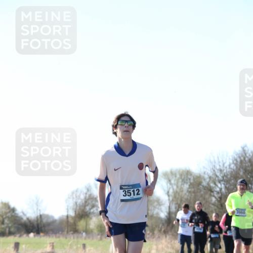 06.04.2025 - 44. Internationalen Wilhelmsburger Insellauf Jannik Wohlers http://msf.ph/oto/7622951 06.04.2025 10:24:47 Laufen 3512, 3960 meine-sportfotos.de