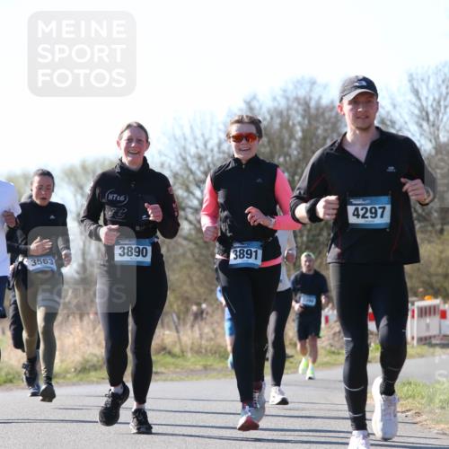 06.04.2025 - 44. Internationalen Wilhelmsburger Insellauf Jannik Wohlers http://msf.ph/oto/7622960 06.04.2025 10:24:53 Laufen 4240, 3563, 16, 3890, 3891, 4297, 31, 4321 meine-sportfotos.de