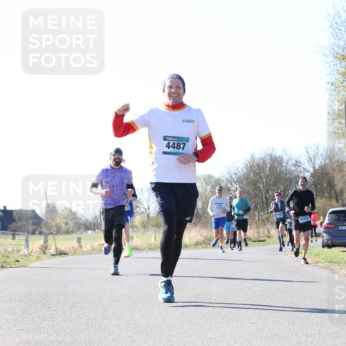 06.04.2025 - 44. Internationalen Wilhelmsburger Insellauf Jannik Wohlers http://msf.ph/oto/7623017 06.04.2025 10:25:28 Laufen 4487, 4502, 31, 4321 meine-sportfotos.de