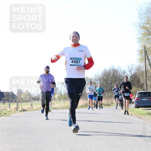 06.04.2025 - 44. Internationalen Wilhelmsburger Insellauf Jannik Wohlers http://msf.ph/oto/7623018 06.04.2025 10:25:28 Laufen 4487, 4502, 31, 4323 meine-sportfotos.de