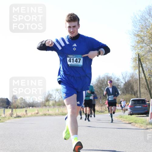 06.04.2025 - 44. Internationalen Wilhelmsburger Insellauf Jannik Wohlers http://msf.ph/oto/7623027 06.04.2025 10:25:32 Laufen 4147, 4566 meine-sportfotos.de