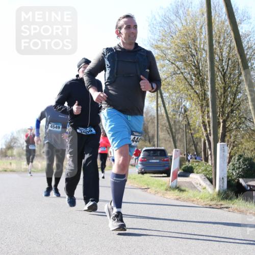 06.04.2025 - 44. Internationalen Wilhelmsburger Insellauf Jannik Wohlers http://msf.ph/oto/7623048 06.04.2025 10:25:38 Laufen 4549, 2009, 444 meine-sportfotos.de