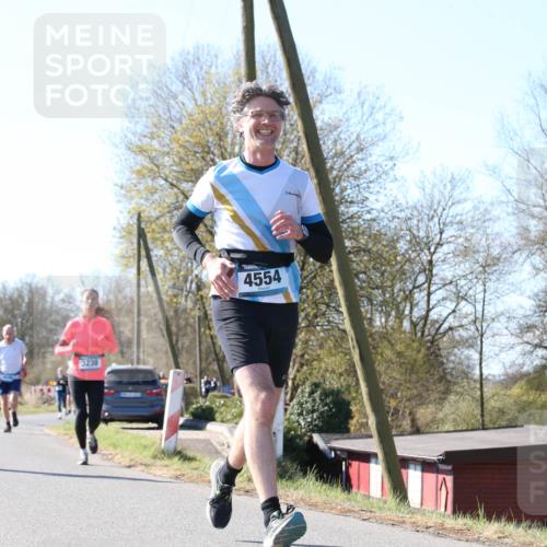 06.04.2025 - 44. Internationalen Wilhelmsburger Insellauf Jannik Wohlers http://msf.ph/oto/7623066 06.04.2025 10:25:41 Laufen 4002, 3238, 4554 meine-sportfotos.de