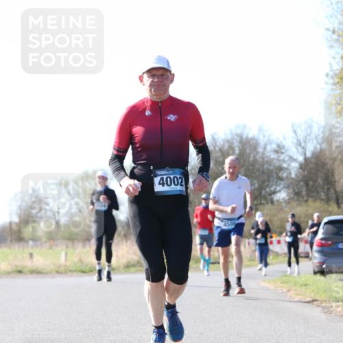 06.04.2025 - 44. Internationalen Wilhelmsburger Insellauf Jannik Wohlers http://msf.ph/oto/7623068 06.04.2025 10:25:43 Laufen 4002, 4586, 32 meine-sportfotos.de