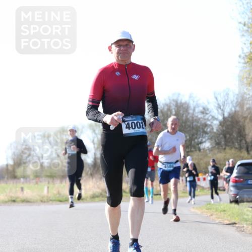 06.04.2025 - 44. Internationalen Wilhelmsburger Insellauf Jannik Wohlers http://msf.ph/oto/7623069 06.04.2025 10:25:43 Laufen 4002, 4586 meine-sportfotos.de