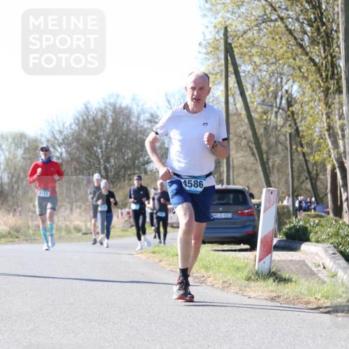06.04.2025 - 44. Internationalen Wilhelmsburger Insellauf Jannik Wohlers http://msf.ph/oto/7623077 06.04.2025 10:25:45 Laufen 366, 4586, 31, 4323 meine-sportfotos.de