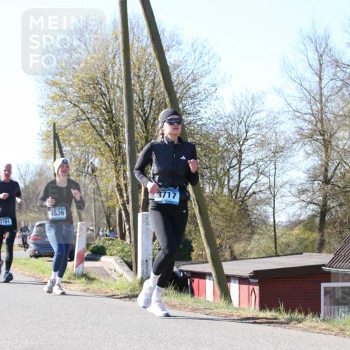 06.04.2025 - 44. Internationalen Wilhelmsburger Insellauf Jannik Wohlers http://msf.ph/oto/7623104 06.04.2025 10:25:54 Laufen 3903, 3761, 4536, 3717 meine-sportfotos.de