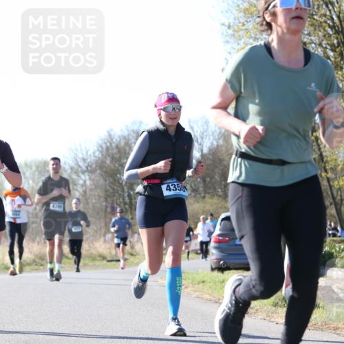 06.04.2025 - 44. Internationalen Wilhelmsburger Insellauf Jannik Wohlers http://msf.ph/oto/7623120 06.04.2025 10:26:01 Laufen 3692, 4399, 4350 meine-sportfotos.de