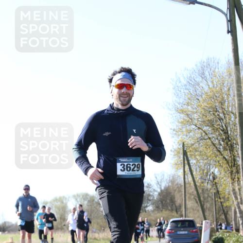 06.04.2025 - 44. Internationalen Wilhelmsburger Insellauf Jannik Wohlers http://msf.ph/oto/7623156 06.04.2025 10:26:11 Laufen 3629 meine-sportfotos.de
