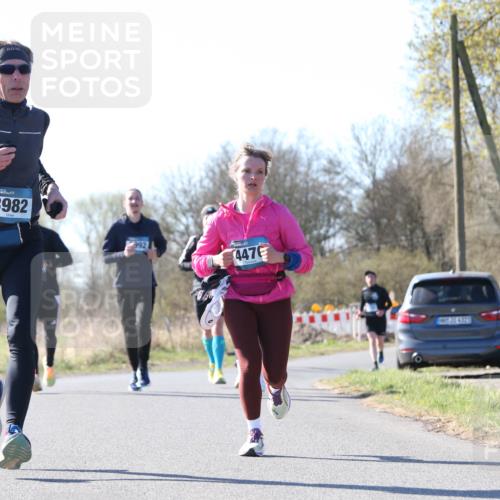 06.04.2025 - 44. Internationalen Wilhelmsburger Insellauf Jannik Wohlers http://msf.ph/oto/7623194 06.04.2025 10:26:37 Laufen 3982, 992, 4476, 8, 31, 4523 meine-sportfotos.de