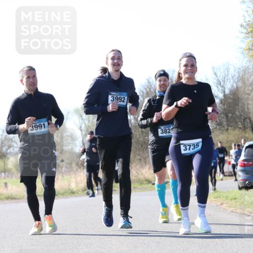 06.04.2025 - 44. Internationalen Wilhelmsburger Insellauf Jannik Wohlers http://msf.ph/oto/7623199 06.04.2025 10:26:40 Laufen 3991, 3992, 382, 3735, 4321 meine-sportfotos.de