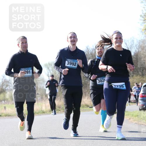 06.04.2025 - 44. Internationalen Wilhelmsburger Insellauf Jannik Wohlers http://msf.ph/oto/7623201 06.04.2025 10:26:41 Laufen 91, 3992, 3821, 735, 31, 4321 meine-sportfotos.de