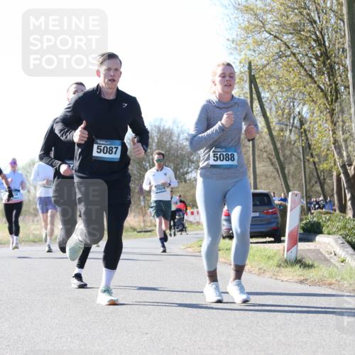 06.04.2025 - 44. Internationalen Wilhelmsburger Insellauf Jannik Wohlers http://msf.ph/oto/7623237 06.04.2025 10:26:59 Laufen 4509, 5087, 3924, 5088, 4321 meine-sportfotos.de