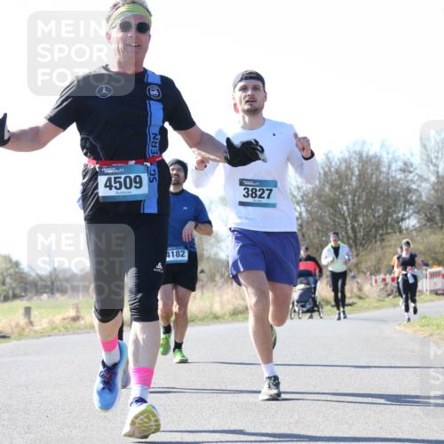 06.04.2025 - 44. Internationalen Wilhelmsburger Insellauf Jannik Wohlers http://msf.ph/oto/7623252 06.04.2025 10:27:03 Laufen 4509, 4182, 3827, 31, 4323 meine-sportfotos.de