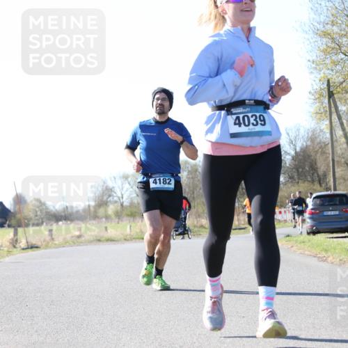 06.04.2025 - 44. Internationalen Wilhelmsburger Insellauf Jannik Wohlers http://msf.ph/oto/7623261 06.04.2025 10:27:05 Laufen 4182, 4039, 31, 4523 meine-sportfotos.de