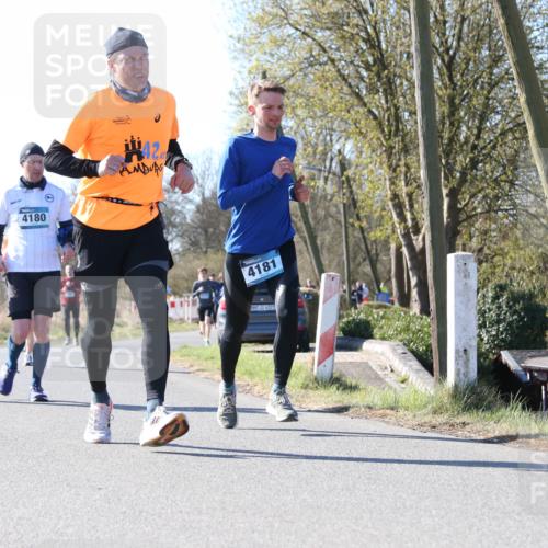 06.04.2025 - 44. Internationalen Wilhelmsburger Insellauf Jannik Wohlers http://msf.ph/oto/7623282 06.04.2025 10:27:20 Laufen 4180, 42, 4181, 431, 4322 meine-sportfotos.de