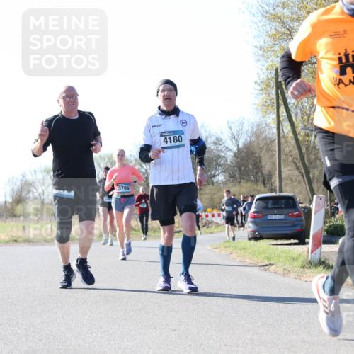 06.04.2025 - 44. Internationalen Wilhelmsburger Insellauf Jannik Wohlers http://msf.ph/oto/7623288 06.04.2025 10:27:21 Laufen 3706, 4180, 31, 4323 meine-sportfotos.de
