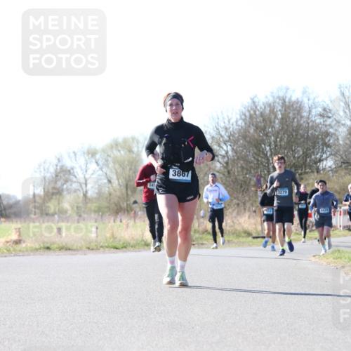 06.04.2025 - 44. Internationalen Wilhelmsburger Insellauf Jannik Wohlers http://msf.ph/oto/7623310 06.04.2025 10:27:26 Laufen 34, 3867, 3279, 4429, 4321 meine-sportfotos.de