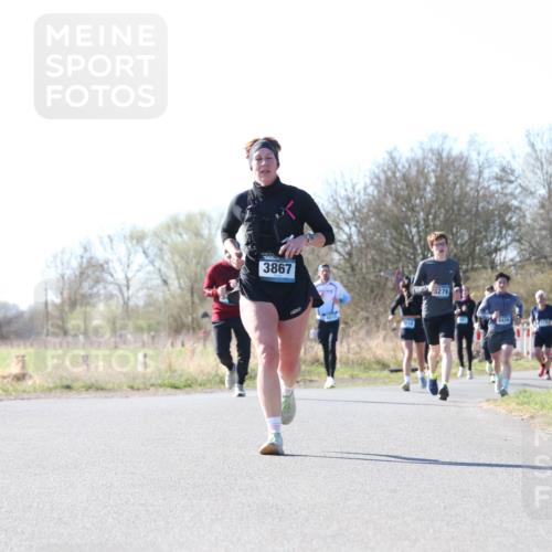 06.04.2025 - 44. Internationalen Wilhelmsburger Insellauf Jannik Wohlers http://msf.ph/oto/7623312 06.04.2025 10:27:26 Laufen 3867, 3279, 4429, 4321 meine-sportfotos.de