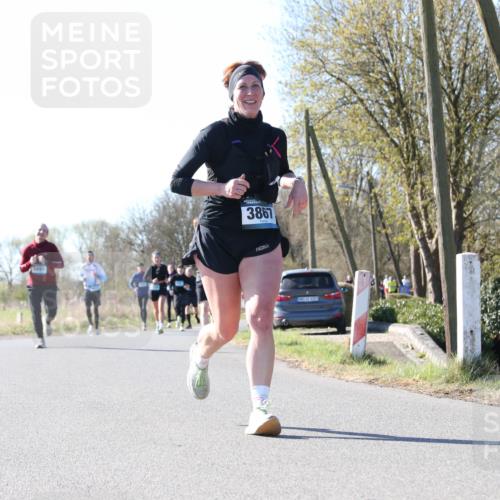 06.04.2025 - 44. Internationalen Wilhelmsburger Insellauf Jannik Wohlers http://msf.ph/oto/7623317 06.04.2025 10:27:28 Laufen 3867, 3491, 438, 31, 6523 meine-sportfotos.de