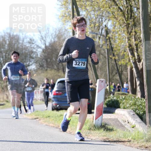 06.04.2025 - 44. Internationalen Wilhelmsburger Insellauf Jannik Wohlers http://msf.ph/oto/7623324 06.04.2025 10:27:31 Laufen 4429, 3279 meine-sportfotos.de