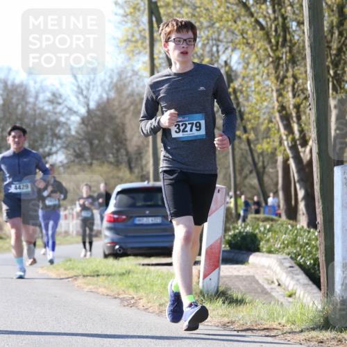 06.04.2025 - 44. Internationalen Wilhelmsburger Insellauf Jannik Wohlers http://msf.ph/oto/7623326 06.04.2025 10:27:32 Laufen 4429, 3279 meine-sportfotos.de