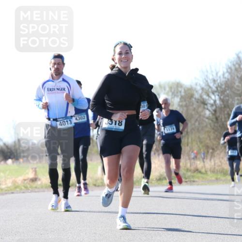 06.04.2025 - 44. Internationalen Wilhelmsburger Insellauf Jannik Wohlers http://msf.ph/oto/7623331 06.04.2025 10:27:35 Laufen 4302, 4013, 3518, 301, 3918 meine-sportfotos.de