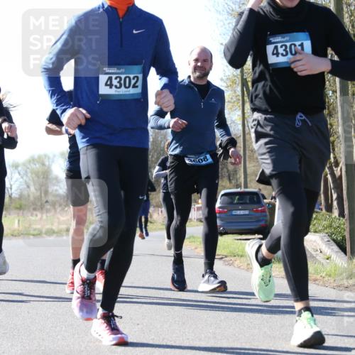 06.04.2025 - 44. Internationalen Wilhelmsburger Insellauf Jannik Wohlers http://msf.ph/oto/7623346 06.04.2025 10:27:42 Laufen 3978, 4302, 3608, 31, 4323, 4301 meine-sportfotos.de