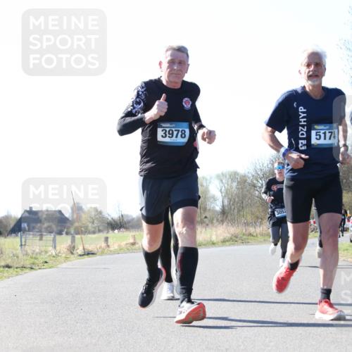 06.04.2025 - 44. Internationalen Wilhelmsburger Insellauf Jannik Wohlers http://msf.ph/oto/7623349 06.04.2025 10:27:43 Laufen 3978, 3052, 517, 3608, 31, 43 meine-sportfotos.de