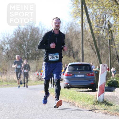06.04.2025 - 44. Internationalen Wilhelmsburger Insellauf Jannik Wohlers http://msf.ph/oto/7623367 06.04.2025 10:27:47 Laufen 3678 meine-sportfotos.de