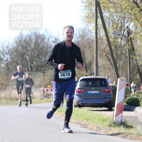 06.04.2025 - 44. Internationalen Wilhelmsburger Insellauf Jannik Wohlers http://msf.ph/oto/7623368 06.04.2025 10:27:47 Laufen 3678, 31, 4323 meine-sportfotos.de