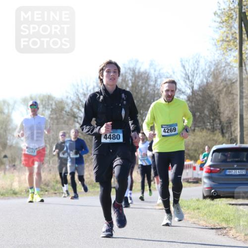 06.04.2025 - 44. Internationalen Wilhelmsburger Insellauf Jannik Wohlers http://msf.ph/oto/7623389 06.04.2025 10:27:57 Laufen 4387, 4480, 4269, 31, 4321 meine-sportfotos.de