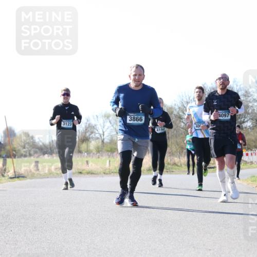 06.04.2025 - 44. Internationalen Wilhelmsburger Insellauf Jannik Wohlers http://msf.ph/oto/7623403 06.04.2025 10:28:05 Laufen 3123, 3866, 4194, 400, 4097, 4321 meine-sportfotos.de