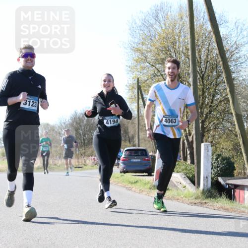 06.04.2025 - 44. Internationalen Wilhelmsburger Insellauf Jannik Wohlers http://msf.ph/oto/7623420 06.04.2025 10:28:09 Laufen 3123, 4194, 4063, 4, 31, 4573 meine-sportfotos.de