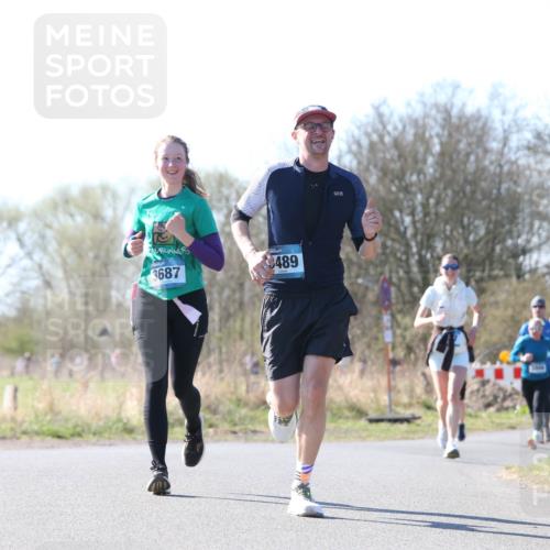 06.04.2025 - 44. Internationalen Wilhelmsburger Insellauf Jannik Wohlers http://msf.ph/oto/7623432 06.04.2025 10:28:12 Laufen 3687, 489 meine-sportfotos.de