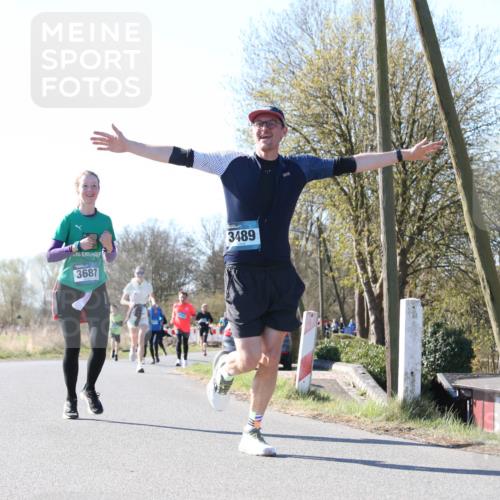 06.04.2025 - 44. Internationalen Wilhelmsburger Insellauf Jannik Wohlers http://msf.ph/oto/7623452 06.04.2025 10:28:15 Laufen 3687, 3489 meine-sportfotos.de