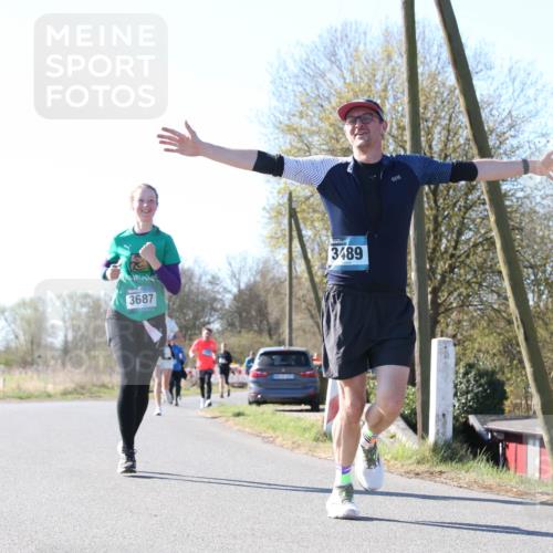 06.04.2025 - 44. Internationalen Wilhelmsburger Insellauf Jannik Wohlers http://msf.ph/oto/7623456 06.04.2025 10:28:16 Laufen 3687, 3489 meine-sportfotos.de