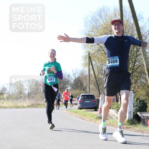 06.04.2025 - 44. Internationalen Wilhelmsburger Insellauf Jannik Wohlers http://msf.ph/oto/7623457 06.04.2025 10:28:16 Laufen 3687, 3489 meine-sportfotos.de