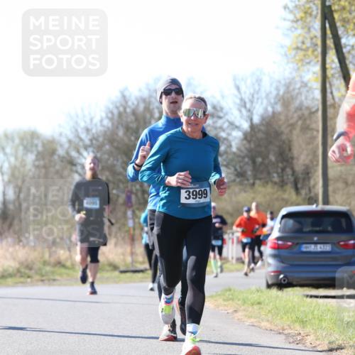 06.04.2025 - 44. Internationalen Wilhelmsburger Insellauf Jannik Wohlers http://msf.ph/oto/7623477 06.04.2025 10:28:24 Laufen 845, 3999, 4352 meine-sportfotos.de