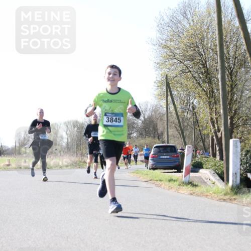 06.04.2025 - 44. Internationalen Wilhelmsburger Insellauf Jannik Wohlers http://msf.ph/oto/7623484 06.04.2025 10:28:28 Laufen 4375, 4095, 3845, 31, 4323 meine-sportfotos.de