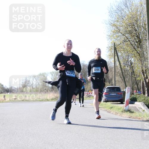 06.04.2025 - 44. Internationalen Wilhelmsburger Insellauf Jannik Wohlers http://msf.ph/oto/7623493 06.04.2025 10:28:31 Laufen 4375, 4095, 31, 4323 meine-sportfotos.de