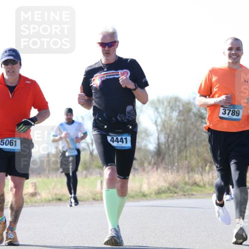 06.04.2025 - 44. Internationalen Wilhelmsburger Insellauf Jannik Wohlers http://msf.ph/oto/7623508 06.04.2025 10:28:40 Laufen 5061, 1552, 4441, 3789 meine-sportfotos.de