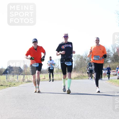 06.04.2025 - 44. Internationalen Wilhelmsburger Insellauf Jannik Wohlers http://msf.ph/oto/7623510 06.04.2025 10:28:40 Laufen 5061, 1557, 4441, 3789, 3603 meine-sportfotos.de