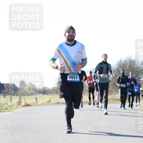 06.04.2025 - 44. Internationalen Wilhelmsburger Insellauf Jannik Wohlers http://msf.ph/oto/7623516 06.04.2025 10:28:46 Laufen 4557, 3893, 4245, 4321 meine-sportfotos.de
